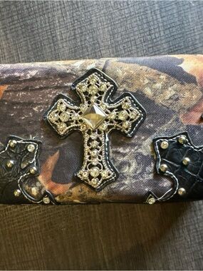 Western Style Camouflage Wallet Cross Design Rhinestones Studded